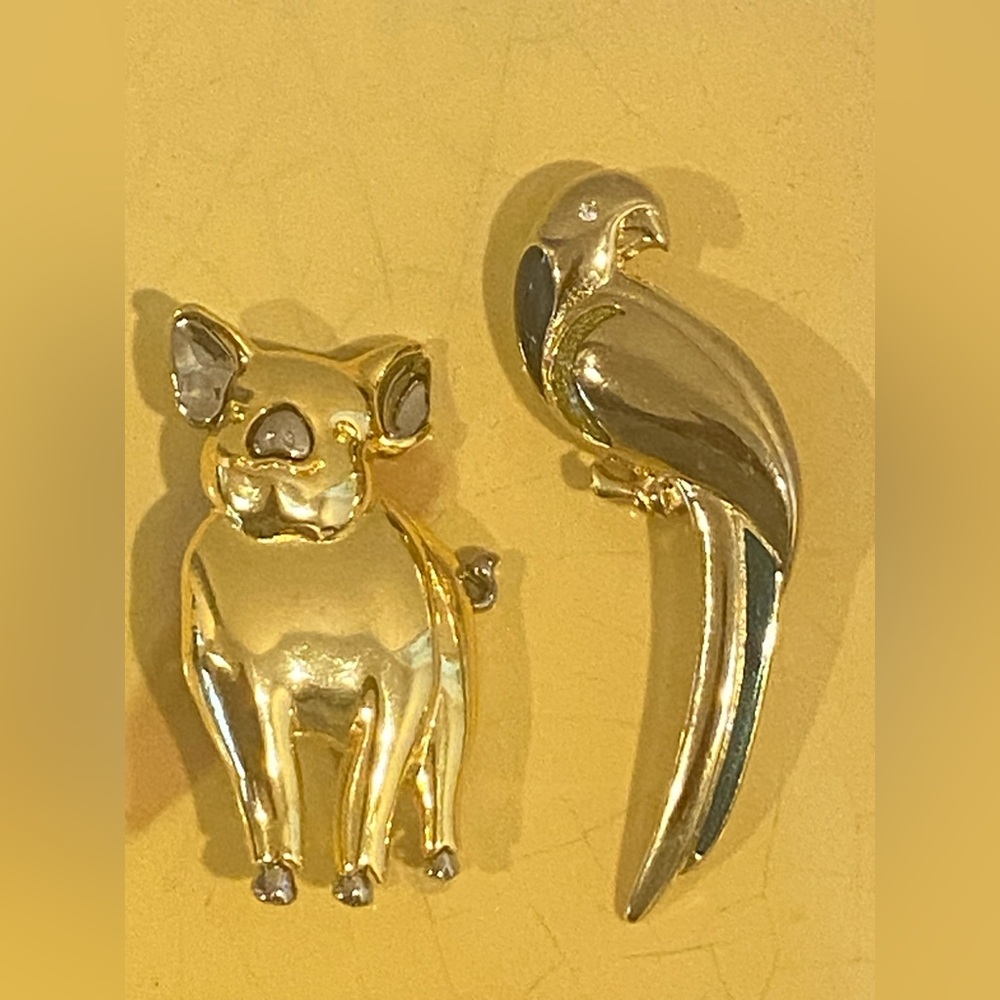 Vintage Liz Claiborne Pins Brooches Pig and Parrot